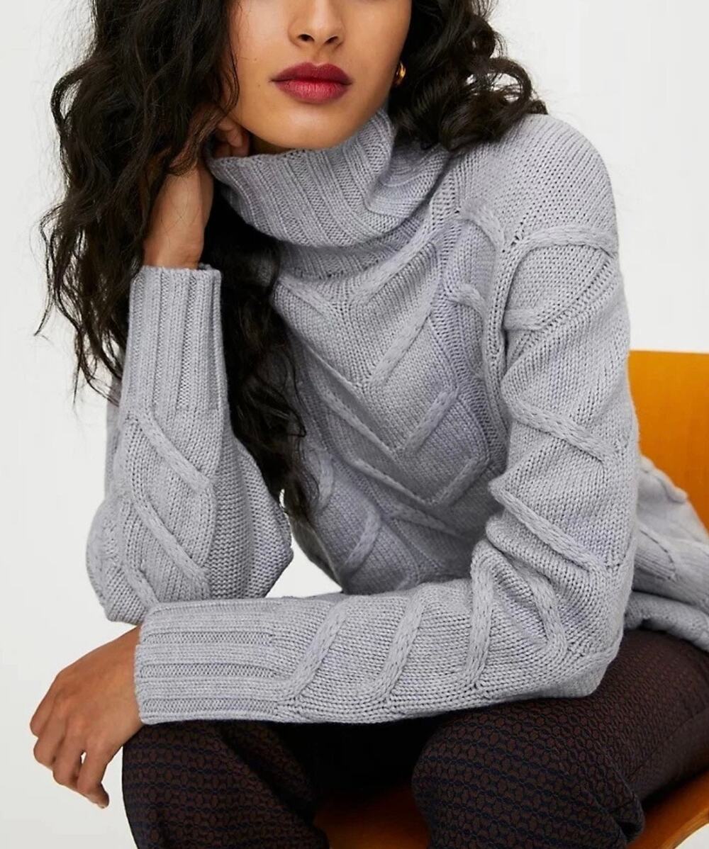 Aritzia Wilfred 100% Merino Wool Chunky Sweater Cableknit Turtleneck Small Gray